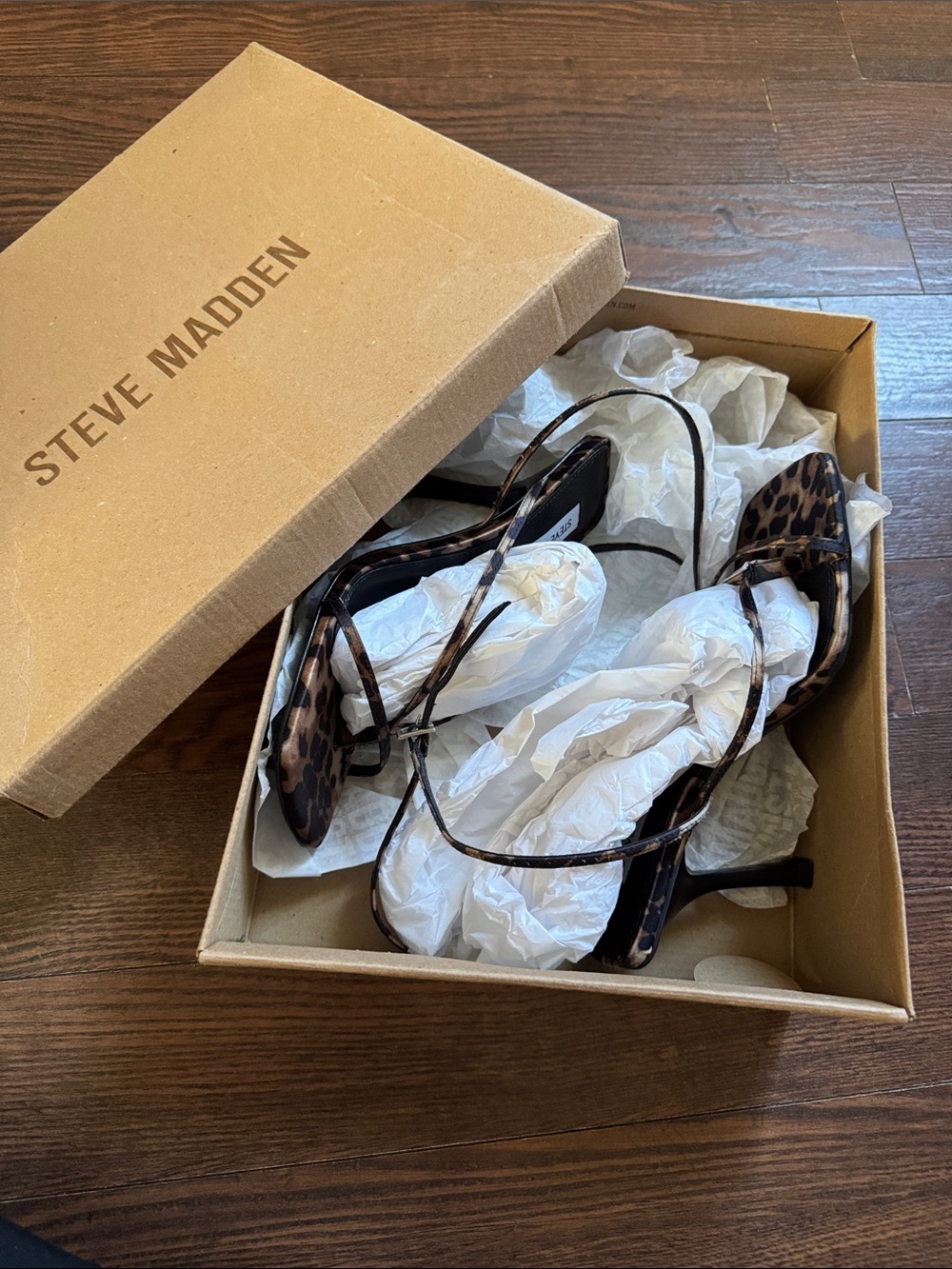 NWT-Steve Madden Leopard Print Strappy Ankle‑Tie Heeled Sandals - Black & Brown - Picture 6 of 6